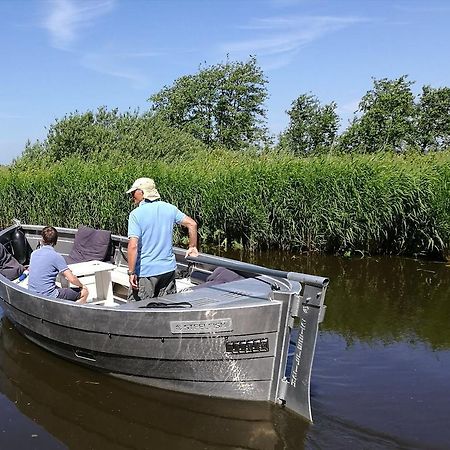 B&B Het Herenhuys Aan De Historische Gracht Van Kollum מראה חיצוני תמונה