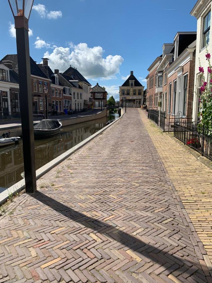 B&B Het Herenhuys Aan De Historische Gracht Van Kollum מראה חיצוני תמונה