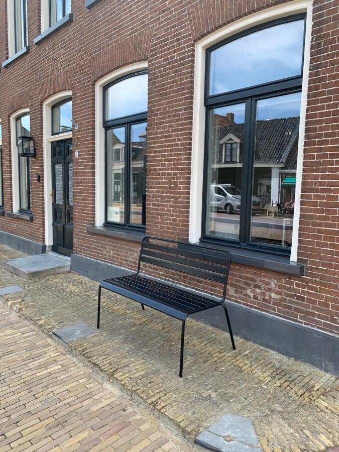 B&B Het Herenhuys Aan De Historische Gracht Van Kollum מראה חיצוני תמונה