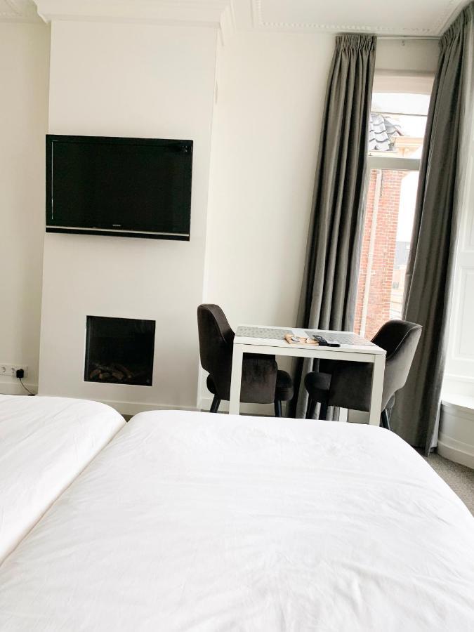 B&B Het Herenhuys Aan De Historische Gracht Van Kollum מראה חיצוני תמונה