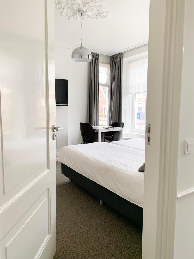 B&B Het Herenhuys Aan De Historische Gracht Van Kollum מראה חיצוני תמונה